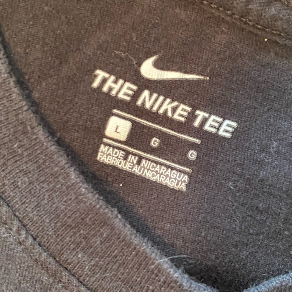 NIKE Youth “Just Do It” T-Shirt, Black, Large - Picture 5 of 6